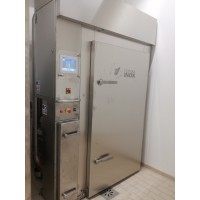 ELECTRICALLY HEATED CHAMBER FOR THE TREATMENT OF MEAT (1 TROLLEY)