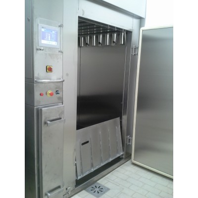 ELECTRICALLY HEATED CHAMBER FOR THE TREATMENT OF MEAT (2 TROLLEYS)